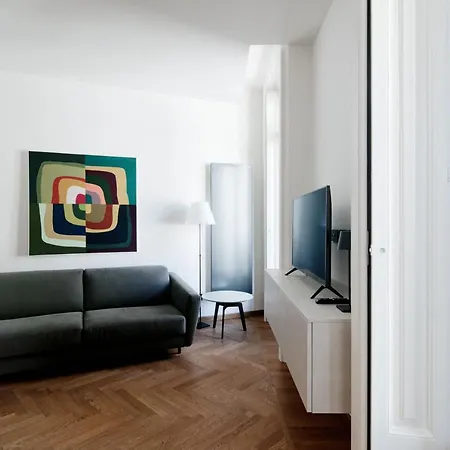 Dome's Charme - The House Of Travelers Apartment