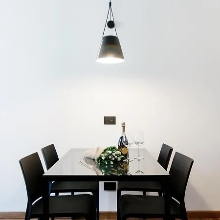 Dome's Charme - The House Of Travelers Apartment *